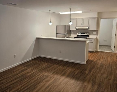 200 Hamilton Avenue - Photo Thumbnail 7
