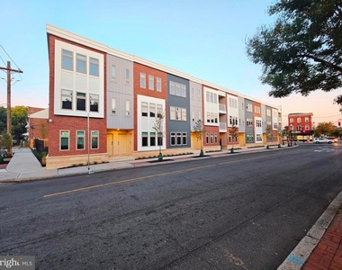 200 Hamilton Avenue - Photo Thumbnail 16