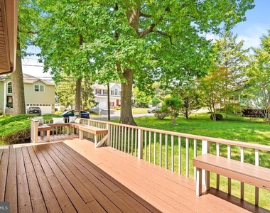 90 Hoover Avenue - Photo Thumbnail 35