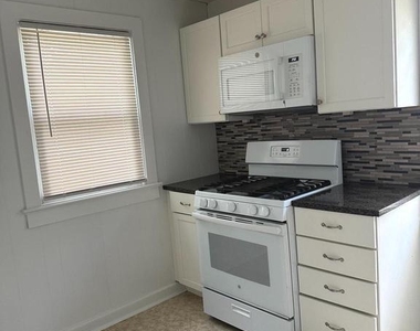 526 Pingree Avenue - Photo Thumbnail 5