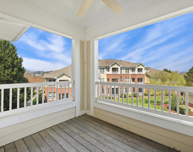 623 Waterford Lake Drive - Photo Thumbnail 9