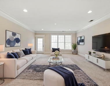 623 Waterford Lake Drive - Photo Thumbnail 7