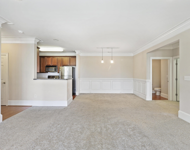 623 Waterford Lake Drive - Photo Thumbnail 5