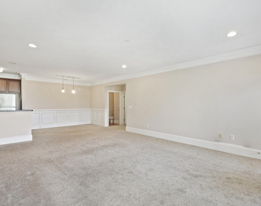 623 Waterford Lake Drive - Photo Thumbnail 4