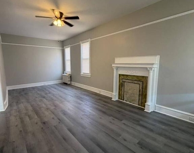 449 Chambers Avenue - Photo Thumbnail 5