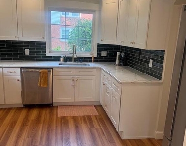 29 E Franklin Avenue - Photo Thumbnail 3