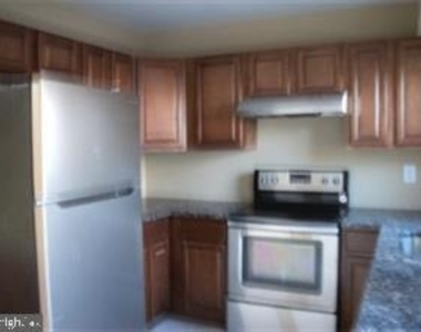23 Lerner Court - Photo Thumbnail 7
