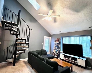 4204b Aberdeen Drive - Photo Thumbnail 12