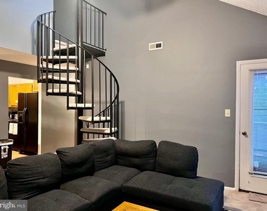 4204b Aberdeen Drive - Photo Thumbnail 23