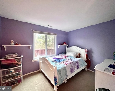 4204b Aberdeen Drive - Photo Thumbnail 22