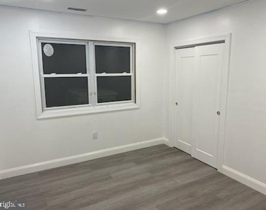 75 N Locust Avenue - Photo Thumbnail 4