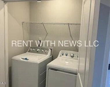 308 Leland Crest Drive - Photo Thumbnail 14