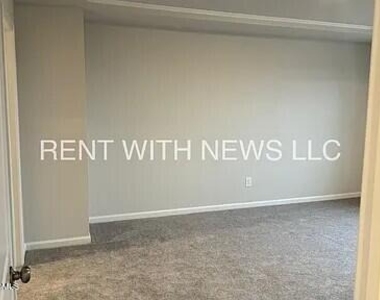 308 Leland Crest Drive - Photo Thumbnail 11