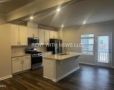308 Leland Crest Drive - Photo Thumbnail 1