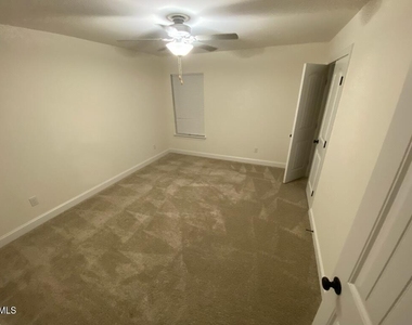 360 Highview Drive - Photo Thumbnail 28