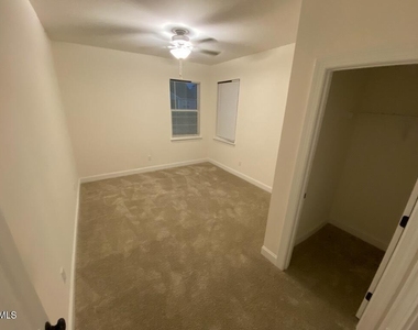 360 Highview Drive - Photo Thumbnail 11