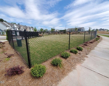 136 Eagleson Street - Photo Thumbnail 33