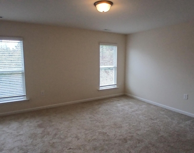 136 Eagleson Street - Photo Thumbnail 21