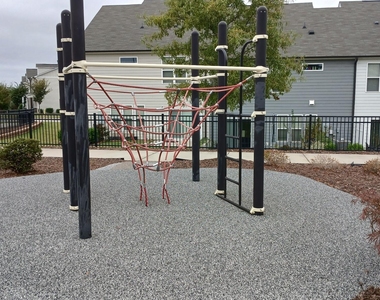 136 Eagleson Street - Photo Thumbnail 40