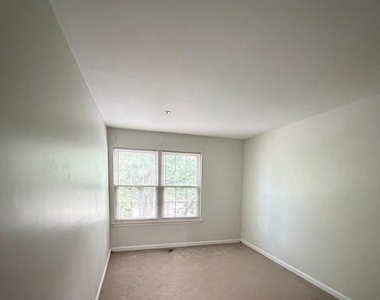 4834 Brookstone Terrace - Photo Thumbnail 27