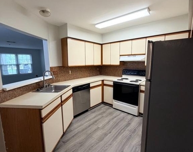 4834 Brookstone Terrace - Photo Thumbnail 7