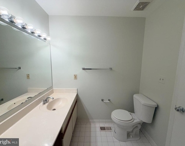 4834 Brookstone Terrace - Photo Thumbnail 31
