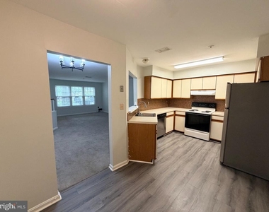 4834 Brookstone Terrace - Photo Thumbnail 6