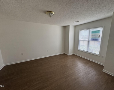 11371 Clubhaven Place - Photo Thumbnail 20
