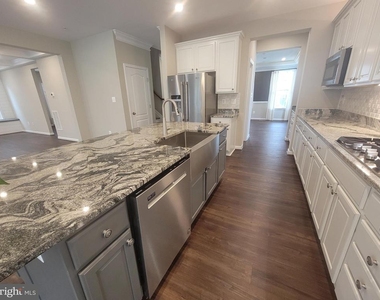 16622 Tortola Drive - Photo Thumbnail 27
