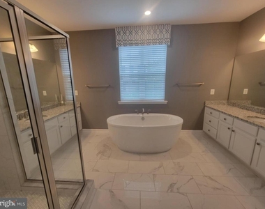 16622 Tortola Drive - Photo Thumbnail 6