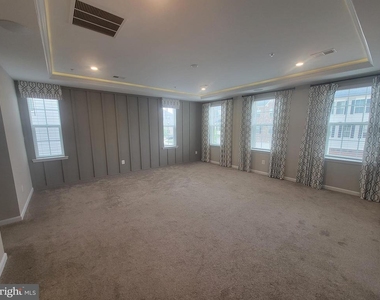 16622 Tortola Drive - Photo Thumbnail 13