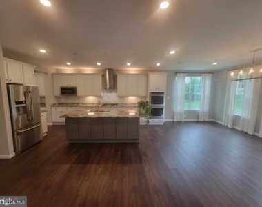 16622 Tortola Drive - Photo Thumbnail 25