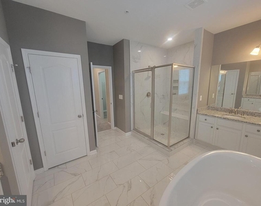 16622 Tortola Drive - Photo Thumbnail 30