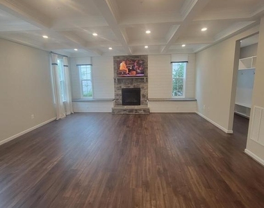 16622 Tortola Drive - Photo Thumbnail 7