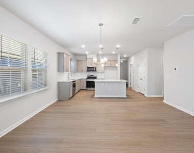 677 Fosterton Cottage Way - Photo Thumbnail 9