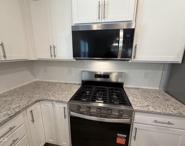677 Fosterton Cottage Way - Photo Thumbnail 6