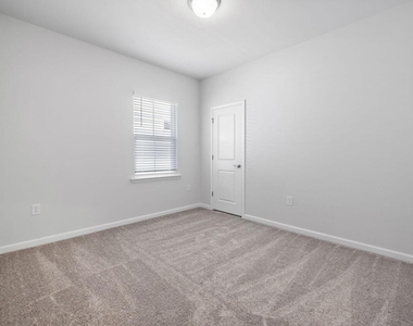 677 Fosterton Cottage Way - Photo Thumbnail 18