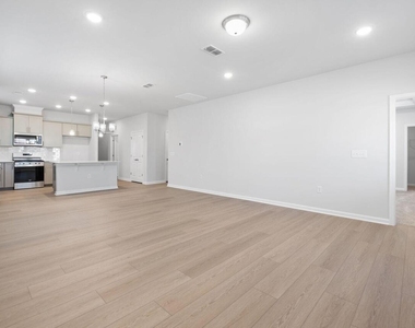 677 Fosterton Cottage Way - Photo Thumbnail 12