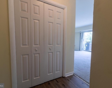 5201 Newton Street - Photo Thumbnail 9