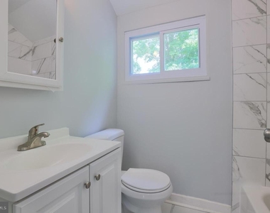5303 62nd Avenue - Photo Thumbnail 13
