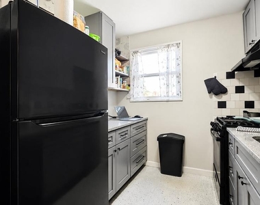 3839 Hamilton Street - Photo Thumbnail 6