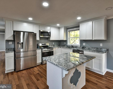 5812 Suitland Road - Photo Thumbnail 5