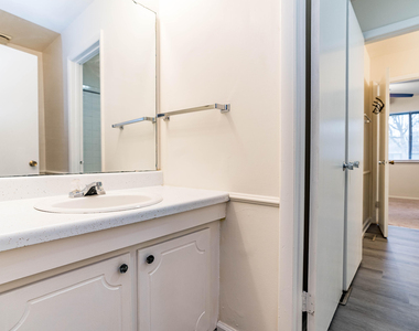 1232 Teakwood Place - Photo Thumbnail 15