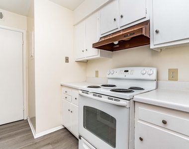 1232 Teakwood Place - Photo Thumbnail 6