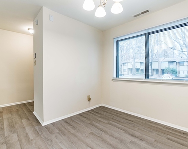 1232 Teakwood Place - Photo Thumbnail 2