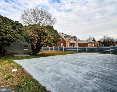 6308 Larwin Drive - Photo Thumbnail 26