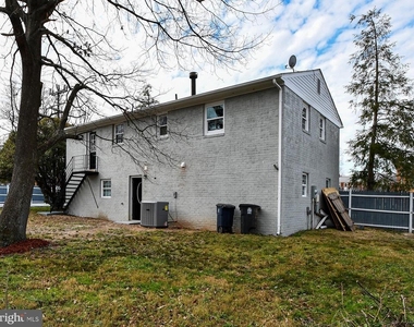 6308 Larwin Drive - Photo Thumbnail 22
