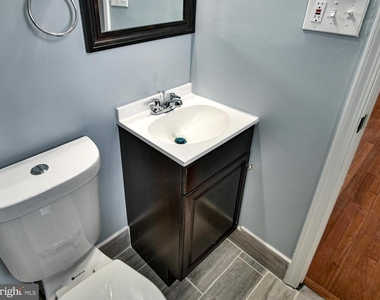 6308 Larwin Drive - Photo Thumbnail 14
