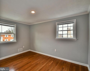 6308 Larwin Drive - Photo Thumbnail 15