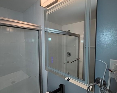 3831 Hamilton Street - Photo Thumbnail 44